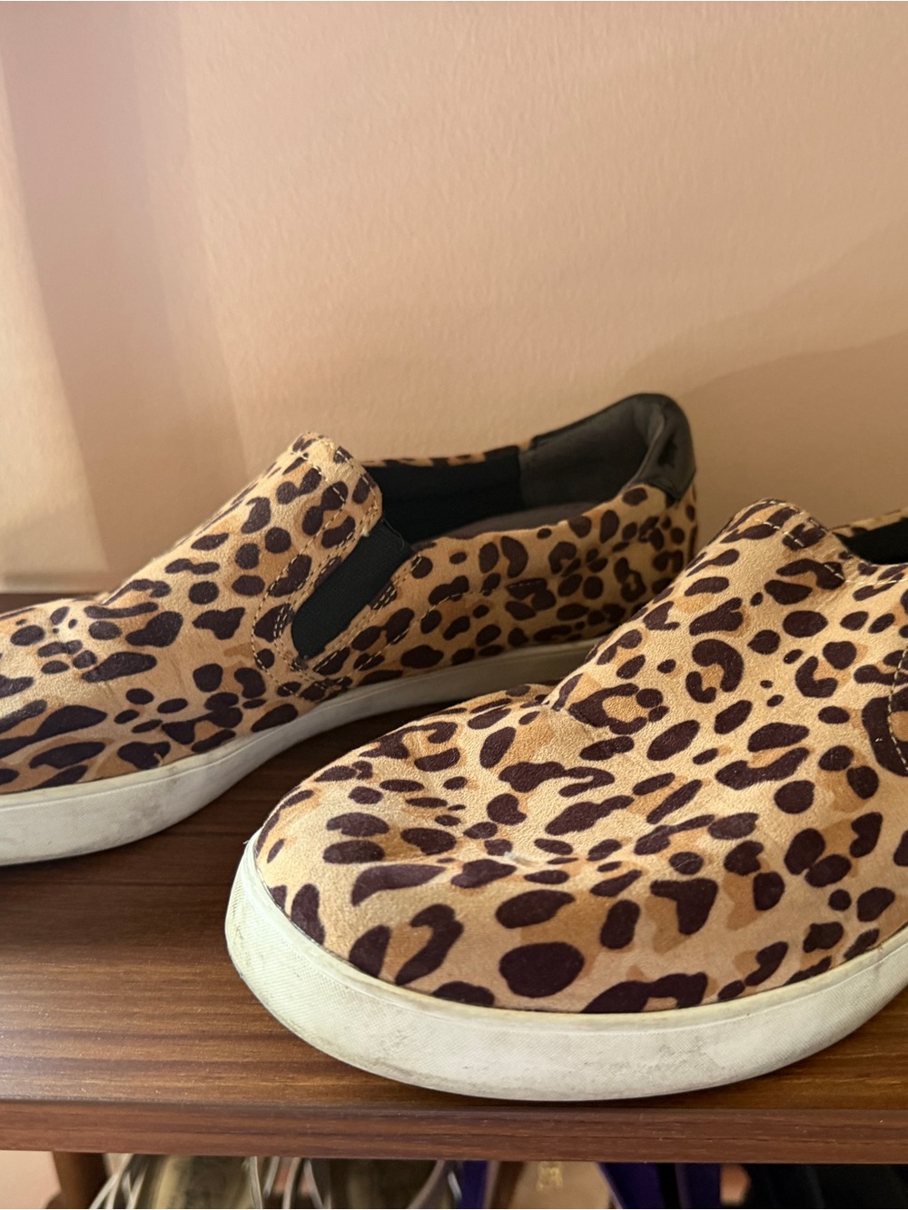 Dr. Scholl’s slip on leopard print sneakers size 11